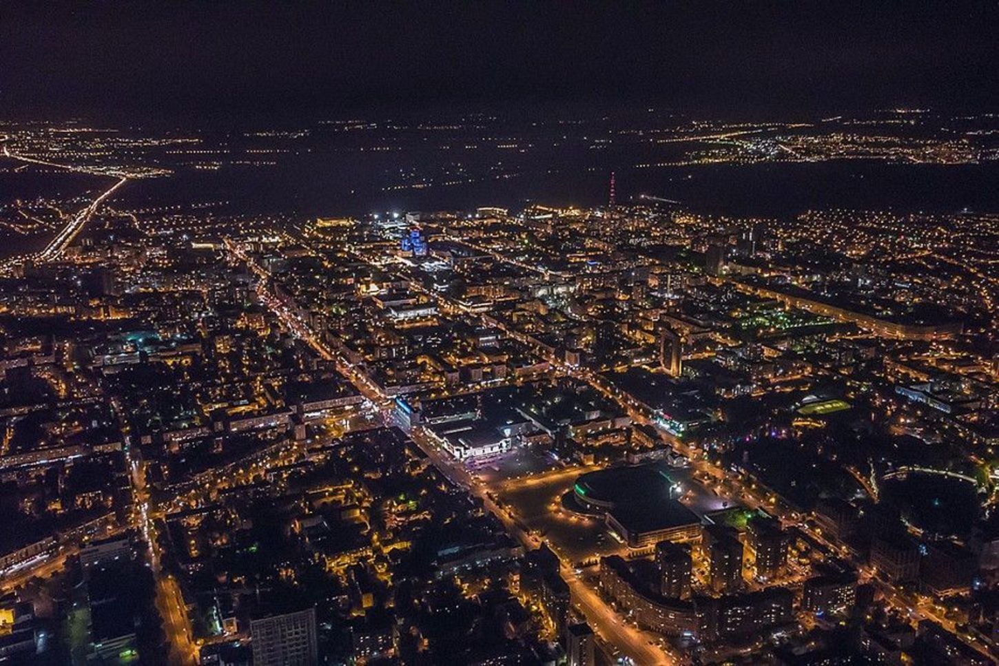Город Уфа ночью