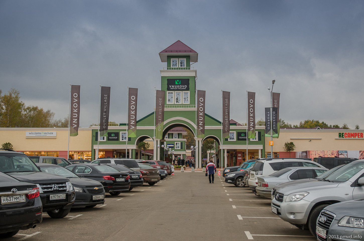 Outlet внуково. Внуково аутлет Вилладж. Outlet Village Внуково. ТЦ Внуково Outlet Village. ТЦ Внуково Outlet.