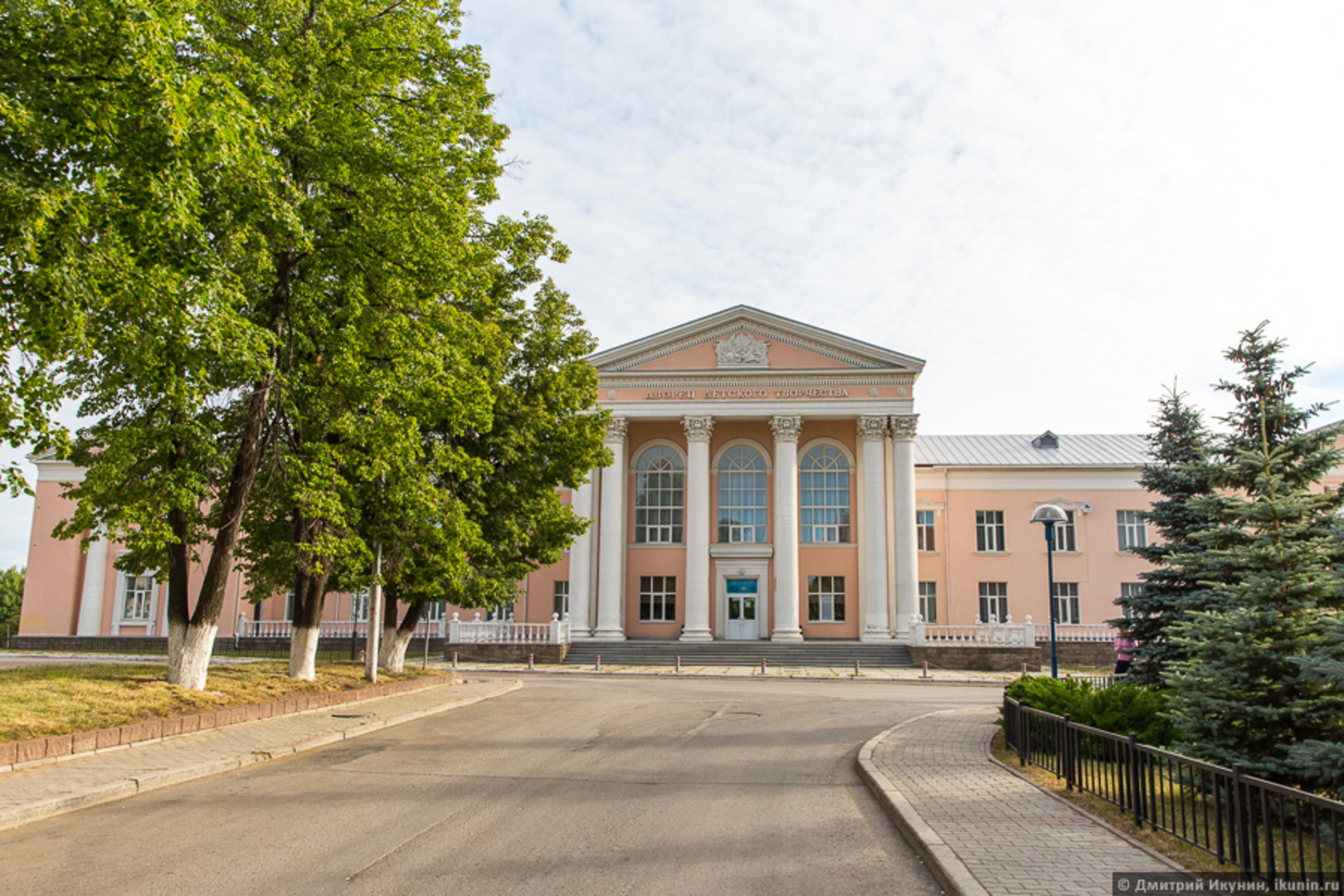 Дом детского творчества фото