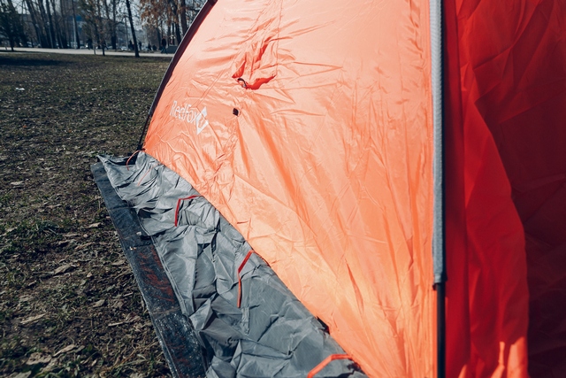 Fox explorer. Дно палатки материал. Палатка с дном. Материал для днища палатки. Red Fox Explorer палатка.