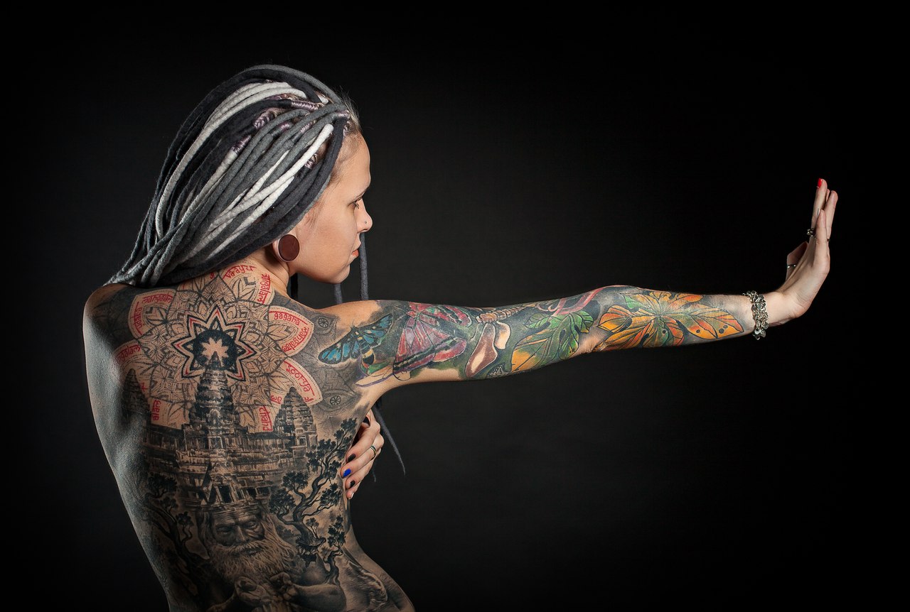 Женщина татуированная Изабель Варлей